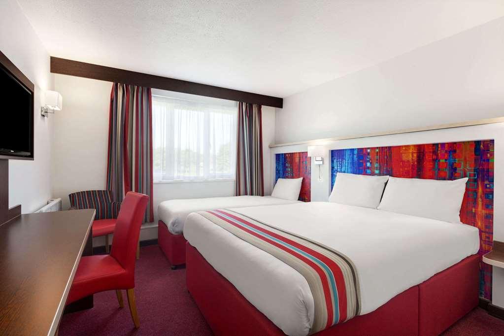 HOTEL RAMADA MILTON KEYNES | ⋆⋆⋆ | UNITED KINGDOM | SEASON DEALS FROM £99